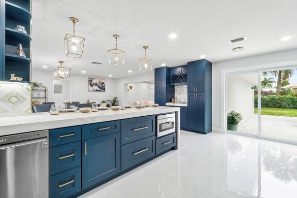 Interior, Kitchen, Pendant Lights, Recessed Lighting, Stainless Steel Appliances