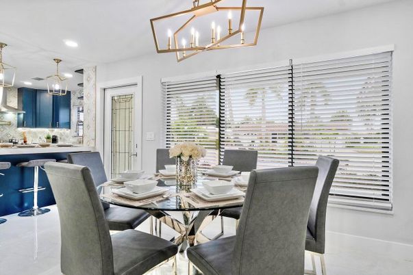 Dining room, Interior, Pendant Lights, Recessed Lighting