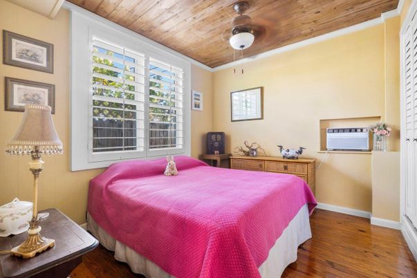 Bedroom, Interior, Wooden Ceilings, Wood Texture Flooring