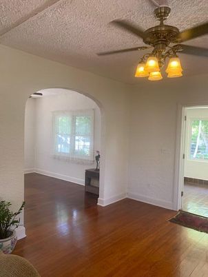 Chandelier, Empty room, Interior, Wood Texture Flooring