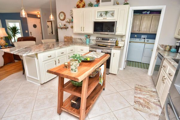 Interior, Kitchen, Pendant Lights, Stainless Steel Appliances, Washer