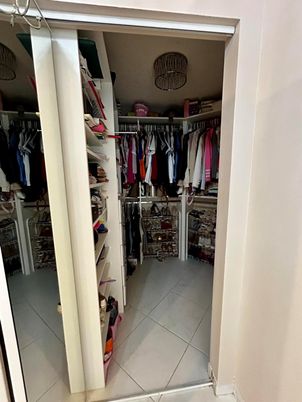 Interior, Walk-in Closets