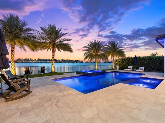 Exterior, Pool, Water