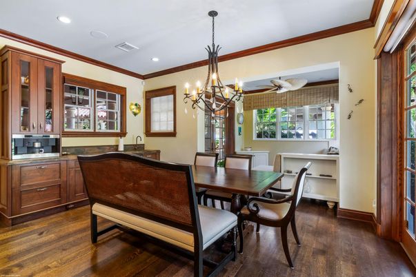 Chandelier, Dining room, Interior, Recessed Lighting, Wood Texture Flooring