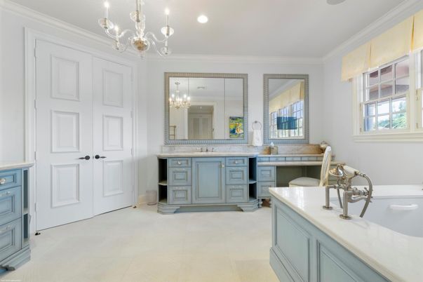 Bathroom, Chandelier, Dual Sink Vanities, Interior, Recessed Lighting