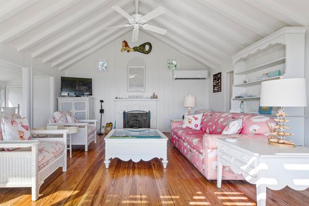 Bedroom, Fireplace, Interior, Living room, Wood Texture Flooring