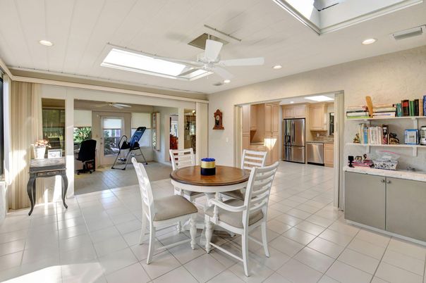 Dining room, Interior, Kitchen, Recessed Lighting, Stainless Steel Appliances
