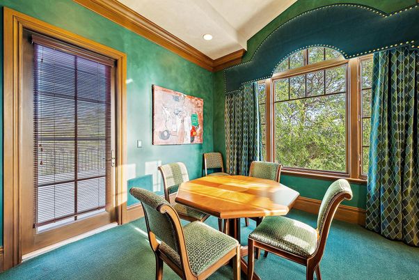 Dining room, Interior, Recessed Lighting