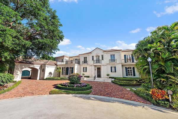 Backyard, Exterior, Facade, French Provincial