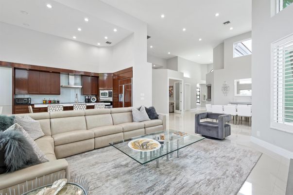 Interior, Kitchen, Living room, Recessed Lighting, Stainless Steel Appliances