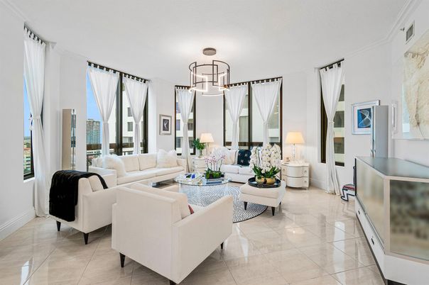Interior, Living room, Pendant Lights