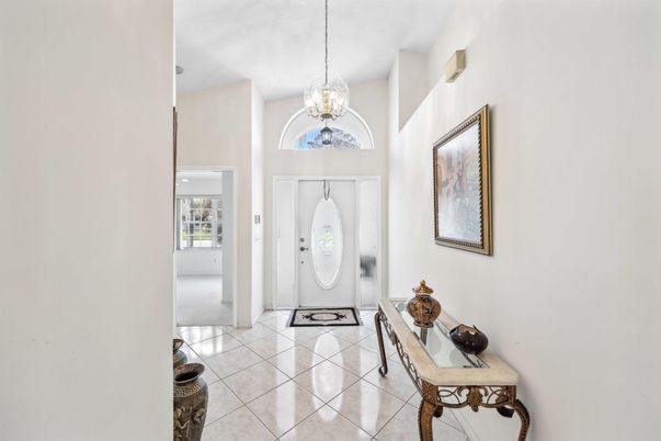 Chandelier, Interior, Pendant Lights