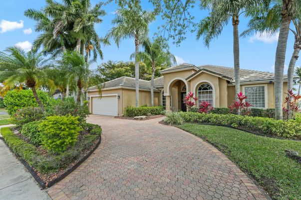 Attached, Backyard, Exterior, Facade, Mediterranean