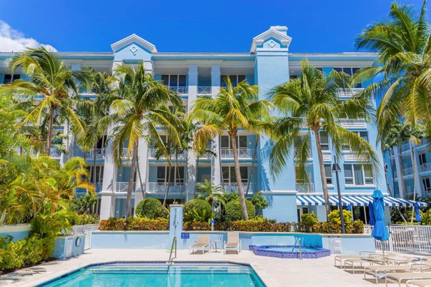 Exterior, Facade, Pool, Condo Building