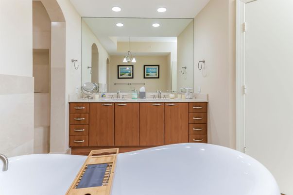 Bathroom, Dual Sink Vanities, Free Standing Baths, Interior, Pendant Lights, Recessed Lighting