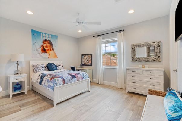 Bedroom, Interior, Recessed Lighting, Wood Texture Flooring
