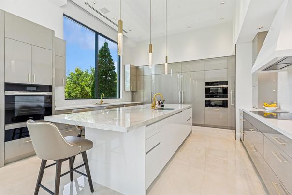 Interior, Kitchen, Pendant Lights, Recessed Lighting, Stainless Steel Appliances