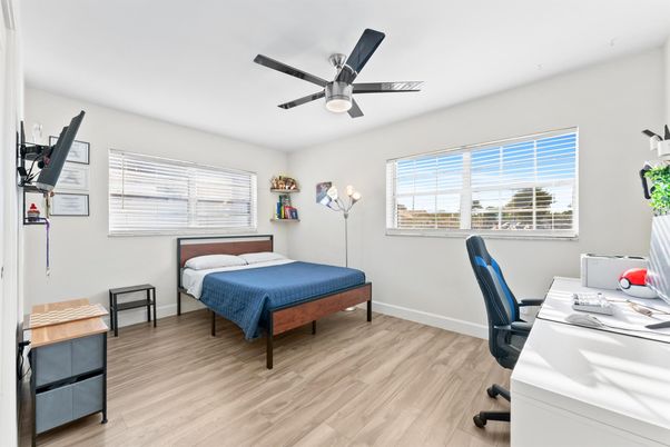 Bedroom, Home Office, Interior, Wood Texture Flooring