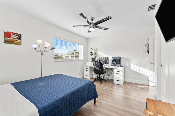 Bedroom, Home Office, Interior, Wood Texture Flooring