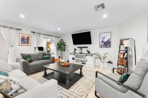 Interior, Living room, Recessed Lighting, Wood Texture Flooring