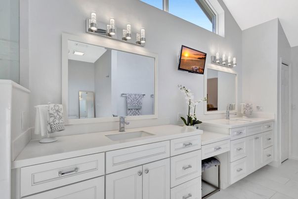 Bathroom, Dual Sink Vanities, Interior