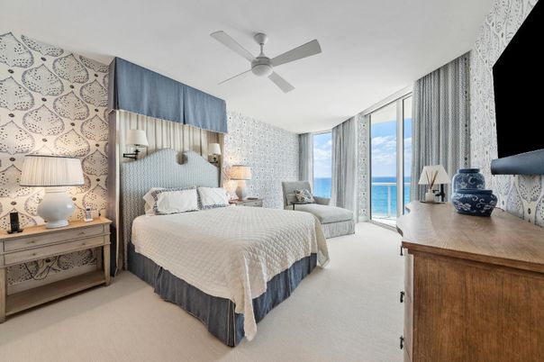 Bedroom, Interior, Water