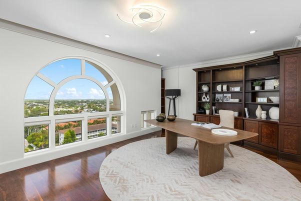 Home Office, Interior, Recessed Lighting, Wood Texture Flooring