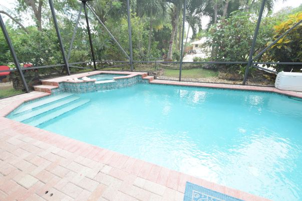 Interior, Pool, Sun Room