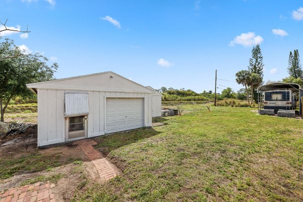 Backyard, Detached Garage, Exterior