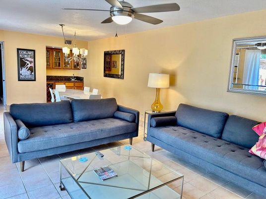Chandelier, Dining room, Interior, Living room