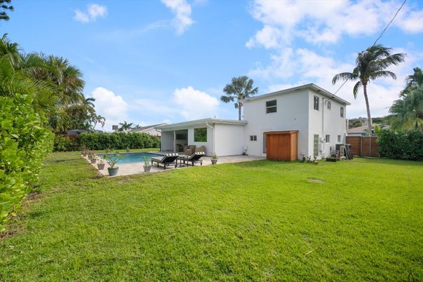 Backyard, Exterior, Pool