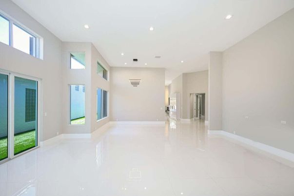 Empty room, Interior, Recessed Lighting