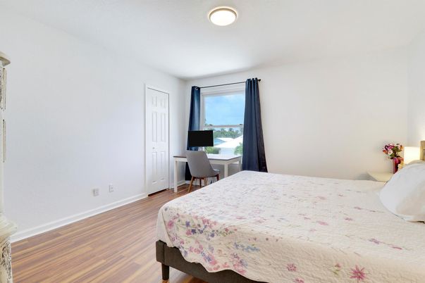 Bedroom, Home Office, Interior, Wood Texture Flooring