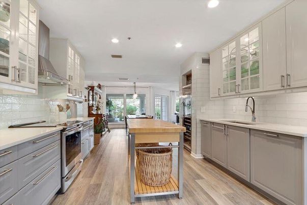 Dining room, Interior, Kitchen, Pendant Lights, Recessed Lighting, Stainless Steel Appliances, Wood Texture Flooring