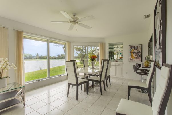 Dining room, Interior, Water
