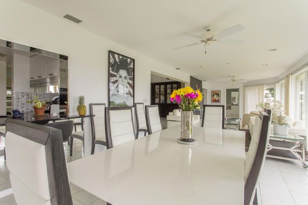 Dining room, Interior, Recessed Lighting