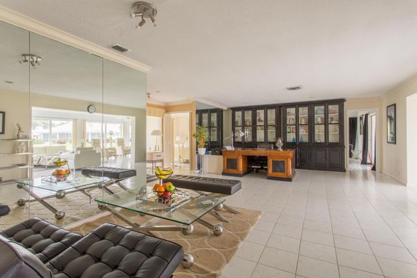 Interior, Living room, Pendant Lights