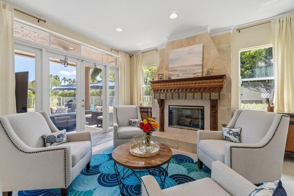 Fireplace, Interior, Living room, Recessed Lighting