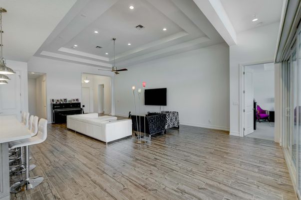 Interior, Living room, Pendant Lights, Recessed Lighting, Wood Texture Flooring