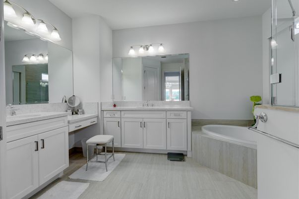 Bathroom, Dual Sink Vanities, Interior