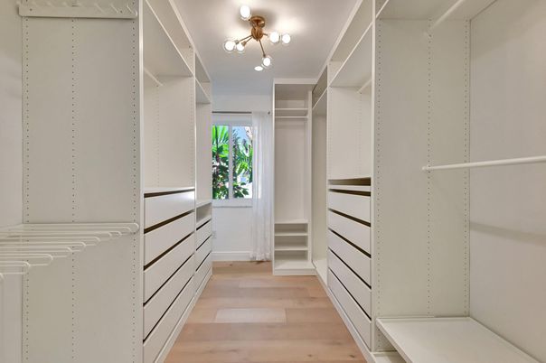 Interior, Walk-in Closets, Wood Texture Flooring