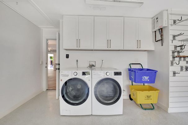 Interior, Washer