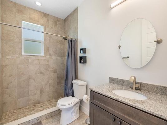 Bathroom, Interior, Recessed Lighting