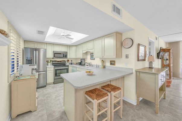 Interior, Kitchen, Stainless Steel Appliances