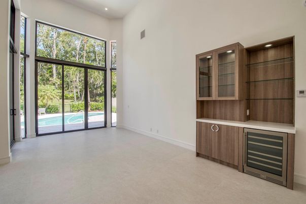 Empty room, Interior, Recessed Lighting