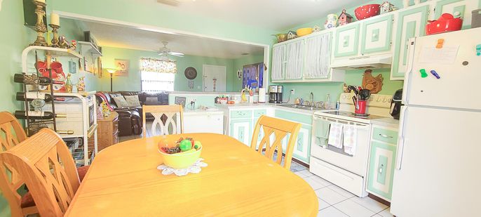 Dining room, Interior, Kitchen, Washer