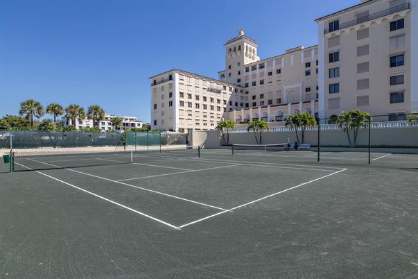 Exterior, Tennis Courts