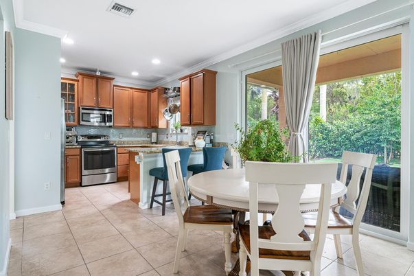 Dining room, Interior, Kitchen, Recessed Lighting, Stainless Steel Appliances