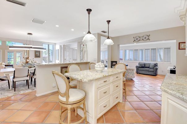 Dining room, Interior, Kitchen, Pendant Lights, Recessed Lighting