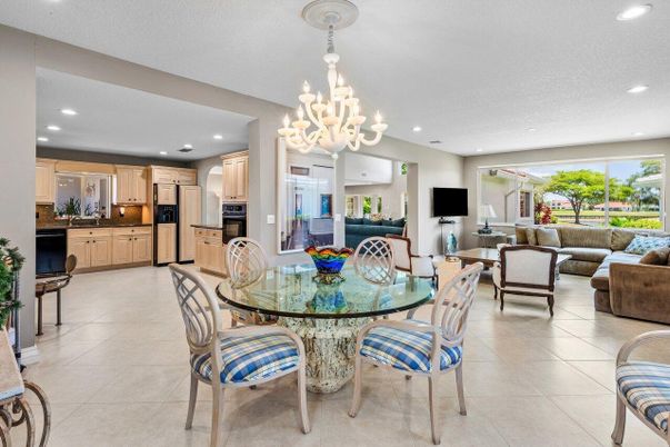 Chandelier, Dining room, Interior, Kitchen, Living room, Recessed Lighting, Stainless Steel Appliances